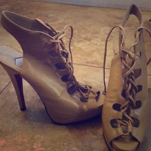 Christian Louboutin - size 6